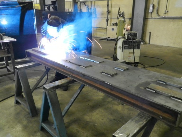 Custom fabrication and welding - Falcon®