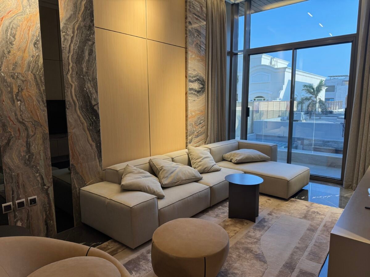 Esnad villa living area