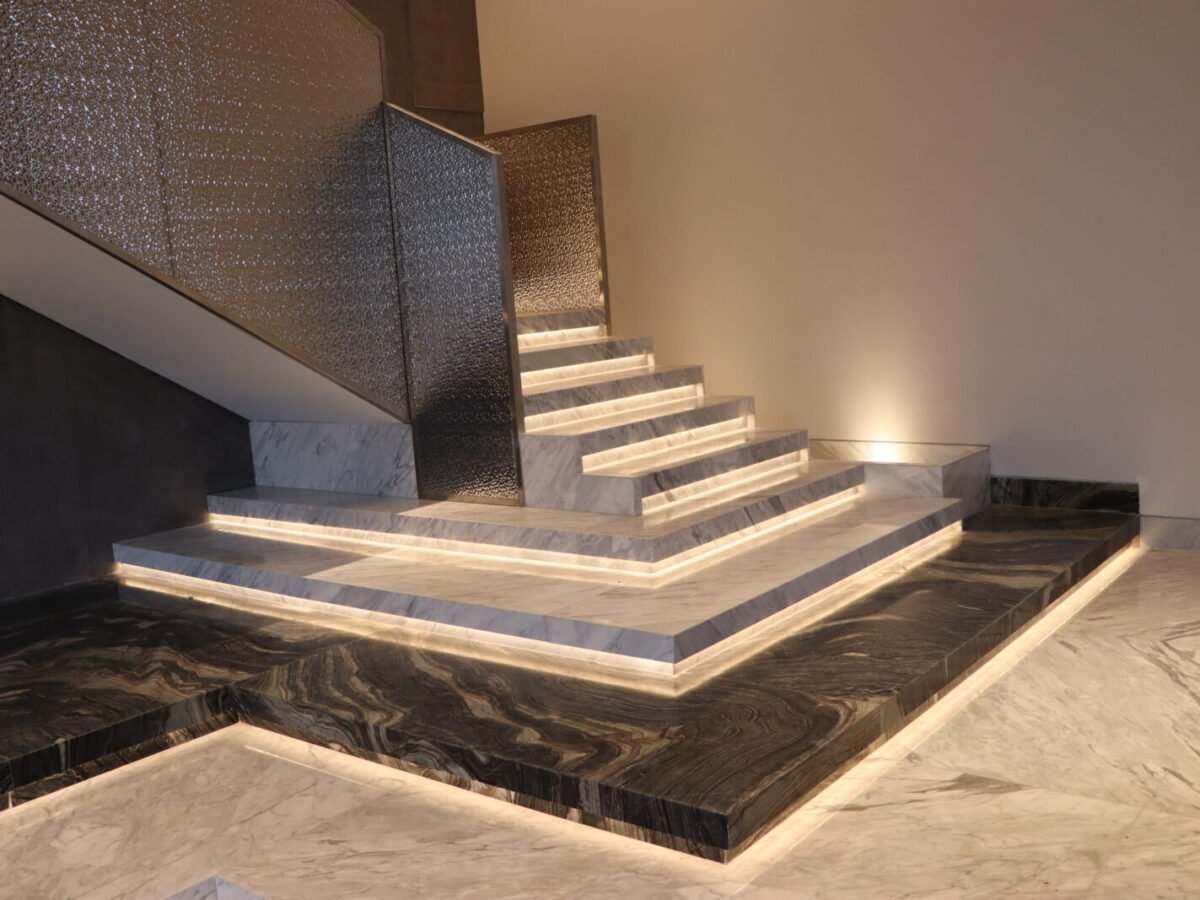 ESNAD Luxury Villa stairs with modern backlight design